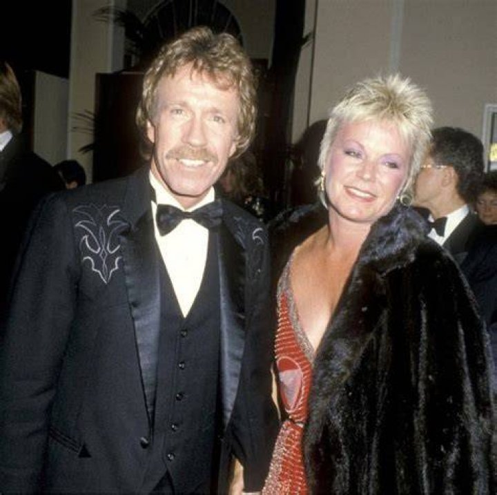 Dianne Holechek Bio Facts About Chuck Norris Exwife Celebrities