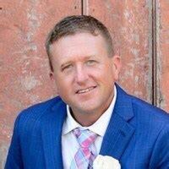 Todd Brunelle Death, a Worcester resident and sales executive at Falvey Linen & Uniform Supply, was one of the victims who died suddenly on October 23, 2023. The incident, which occurred at his home, shocked and saddened his family, friends, colleagues, and customers. The reason behind his sudden death is still unknown.