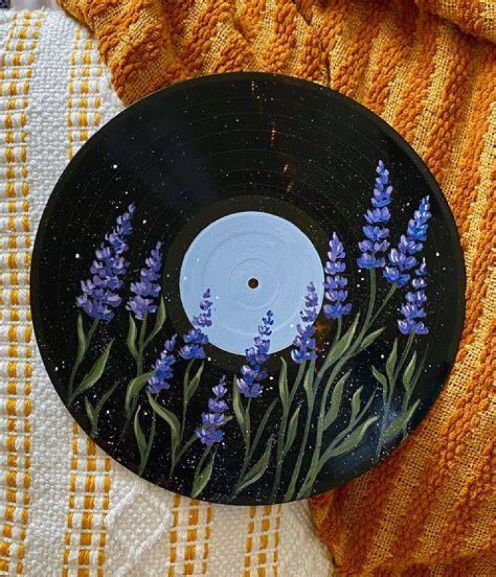 Vinyl Record Art with sticker Bee Gee's BROKEN RECORD