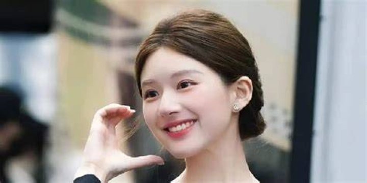 Zhao Lusi Terima Lamaran Romantis Chen Zheyuan Dalam Dracin Terbaru